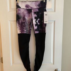 ALO Ribbed Goddess Legging (Med.)